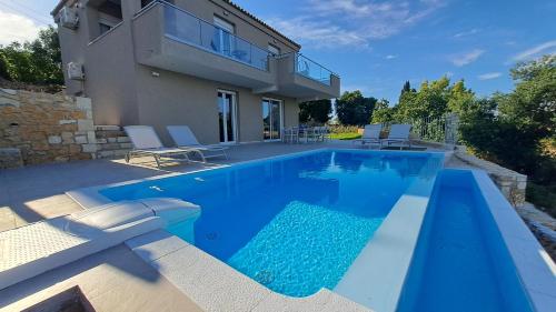 Arsinoe Villa gîte à louer Kouvaláta