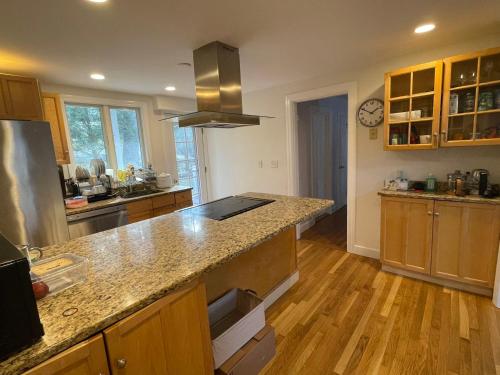 basement Two queen beds with private bathroom in Lexington in Lexington (MA)