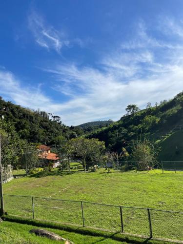 Refúgio da Mata - Chalé Araucária (Refugio da Mata - Chale Araucaria) in Paty Do Alferes