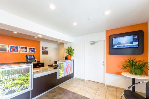 Motel 6-Klamath Falls, OR