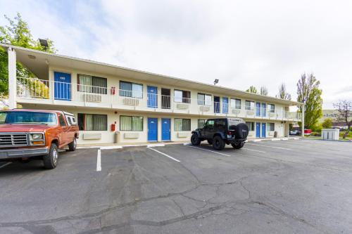 Motel 6-Klamath Falls, OR