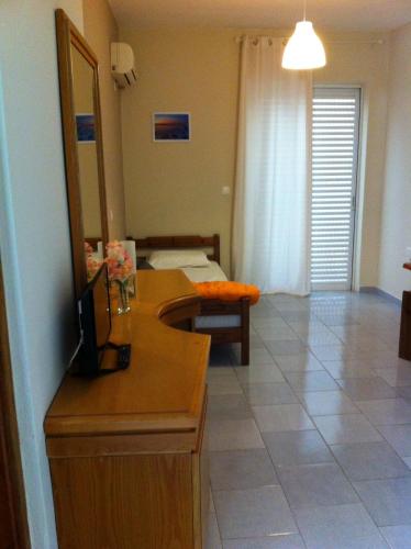 Manias Apartments - image 11