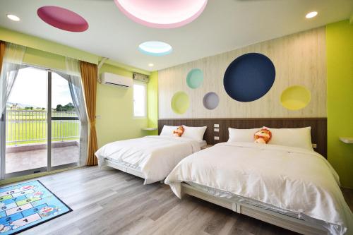 Quadruple Room with Mountain View image 2