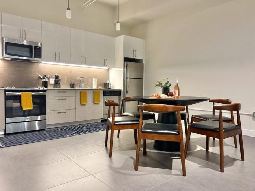 DTLA 2BR Loft with Hot Tub & Rooftop Pool!, Los Angeles (fotografie 10)