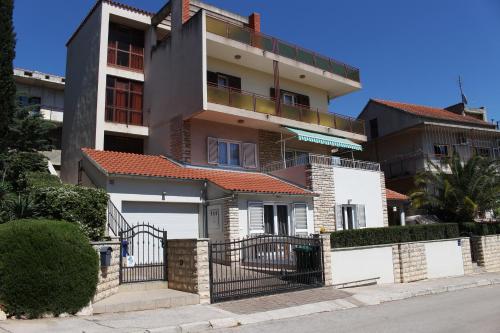  Apartman Anita, Unterkunft in Šibenik