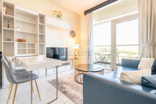Studio Near Dubai Butterfly Garden, 18 Mins Drive From Mall of Emirates, Miraclz Tower, Arjan By Deluxe Holiday Homes, Dubái (foto 5)