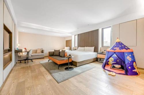room detail thumbnail 1