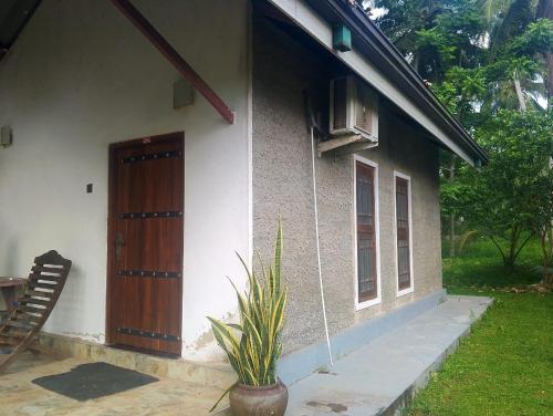 Sanda Diya Dahara in Makandura