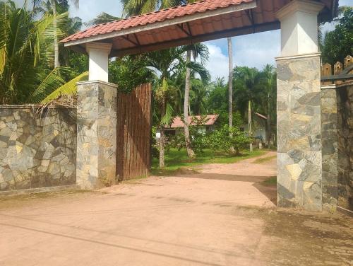 Sanda Diya Dahara in Makandura