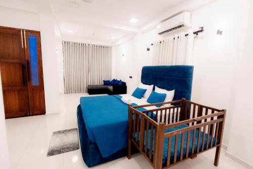 Deluxe Double Room with Balcony image 10