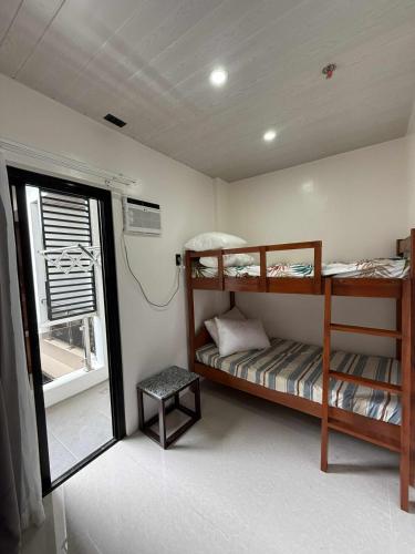 DADOORS Apartment in Santa Barbara