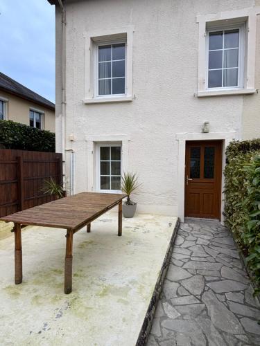 Jolie Maison Proche Tous Commerces in 聖洛