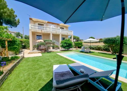 La Bastide en front détang de Thau