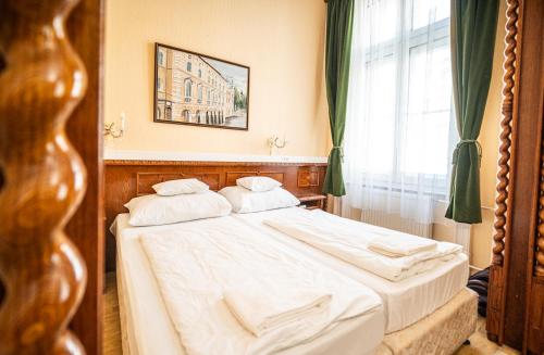 1 double bed, 1 sofa bed