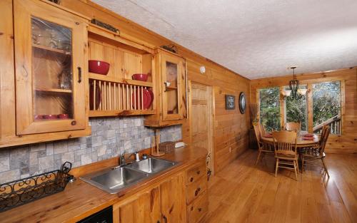 Létesítmények, An Unforgettable Cabin in Wears Valley (TN)