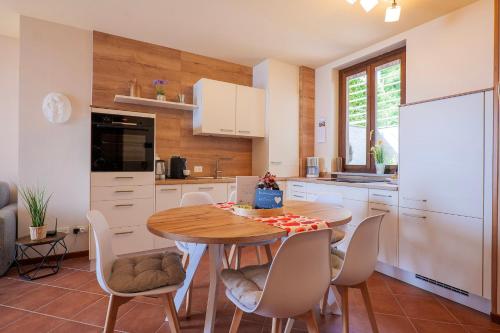 Konyha, Residence Castagno - Appartamento Belgirate in Belgirate