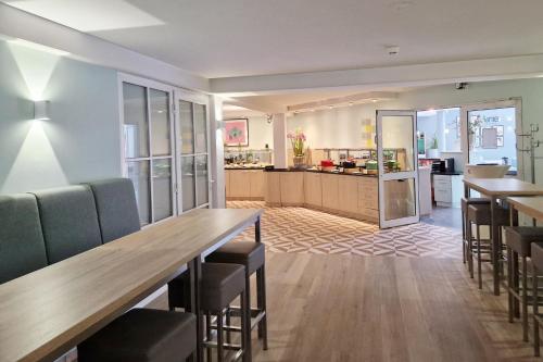 Select Hotel am Centro Oberhausen - image 5