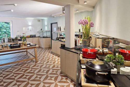 Select Hotel am Centro Oberhausen - image 9