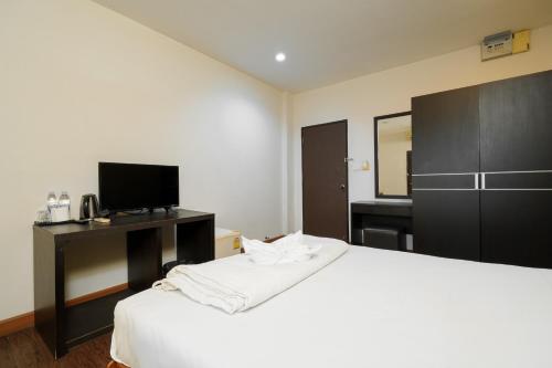 Dancenter Khaosan Park Hotel