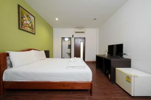 room detail thumbnail 0