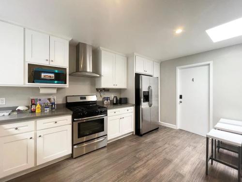 Spacious 5B 2 5ba House 4 Free Driveway parking near San Francisco Zoo