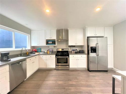 Spacious 5B 2 5ba House 4 Free Driveway parking near San Francisco Zoo