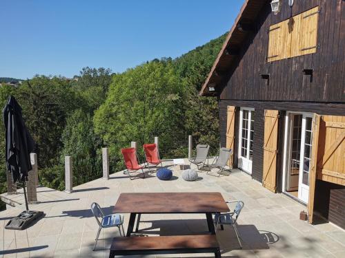 Le Chalet D'en Paradis gîte à louer Leyssard