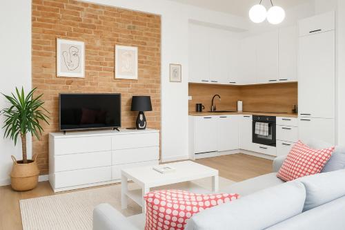 Luxury Design Apartments on Poznańska Street in the Center of Warsaw, Варшава