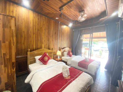 Superior Twin Room image 4