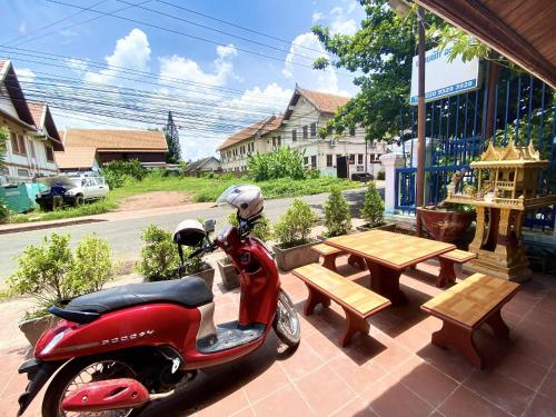 Deluxe Triple Room room in Luangprabang That Luang Boutique House