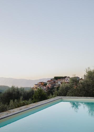 Peldbaseins, Convento Francescano - Small Luxury Hotels of the World, Cilento in Futani
