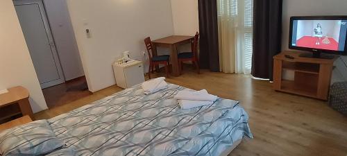 Matev Hotel 4