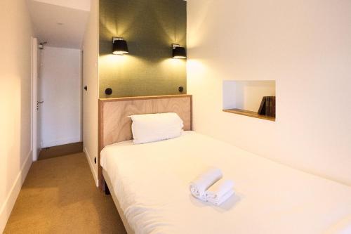 Hôtel Henri IV - image 3