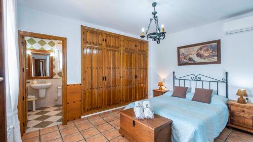 Casa La Lomilla Canillas de Albaida by Ruralidays - image 5