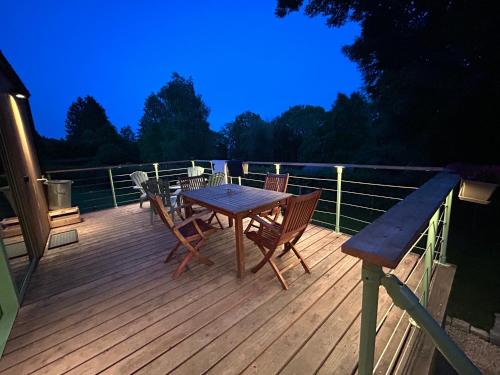 GITE Cocotte La Roulotte in 福維萊爾