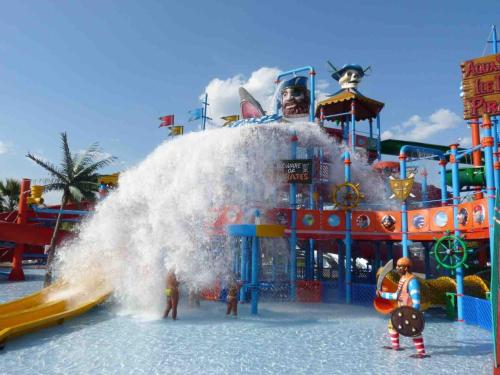 2Room Apart with AC, 3 min to the beach, Small garage in Le Fournel