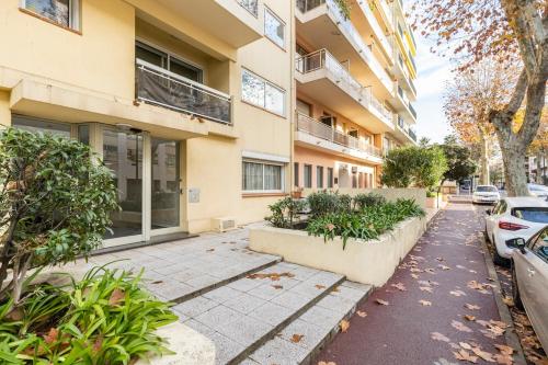 2Room Apart with AC, 3 min to the beach, Small garage in Le Fournel