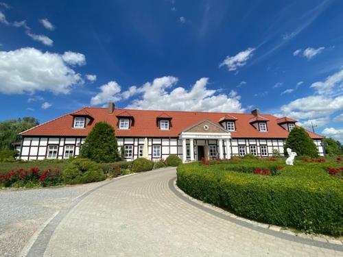 Dworek Golikowo in Slawno