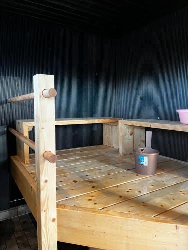 Sauna, tupa ja poreallas joen varrella, Pori (fotografie 4)