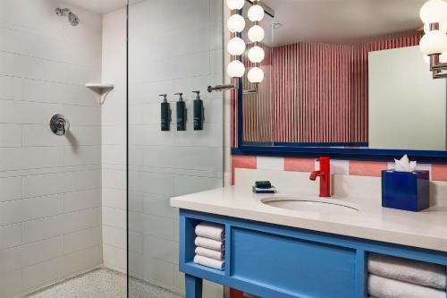 The Curtis- A DoubleTree by Hilton Hotel - image 3