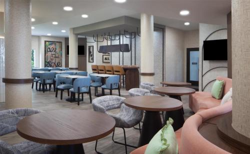 Comfort Suites Tampa Fairgrounds - Casino - image 10