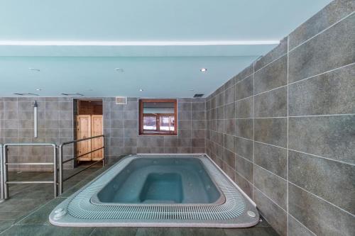 อ่างแช่น้ำร้อน, Apt cosy, pied des pistes, résidence confort & spa (Apt cosy, pied des pistes, residence confort & spa) in อับรี