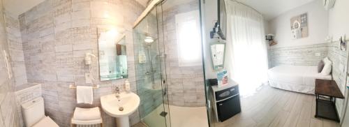 Hotel Roca-Mar - image 7