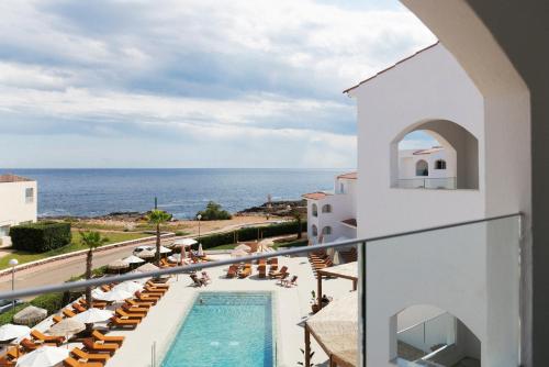 Balkon/Terrasse, Caramelo Marina Calan Bosch - Adults Only in Menorca