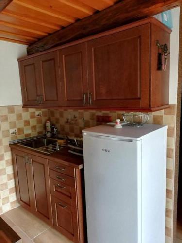 Obecná chyžka Stará Hora Sebechleby (Obecna chyzka Stara Hora Sebechleby) in Hontianske Nemce