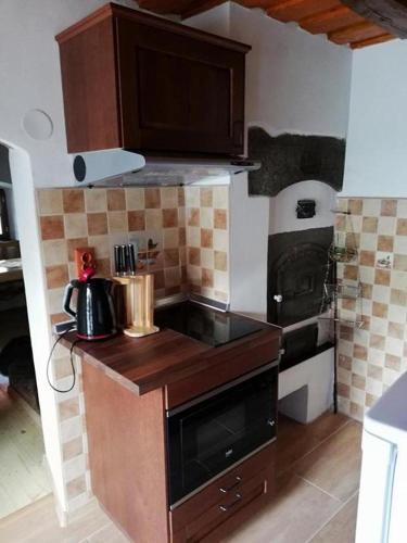 Obecná chyžka Stará Hora Sebechleby (Obecna chyzka Stara Hora Sebechleby) in Hontianske Nemce
