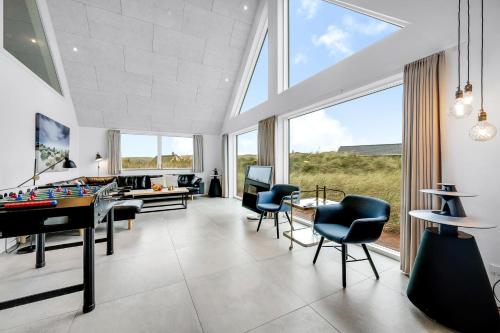 Buitenkant, Dream House With Pool, Whirlpool And Activity Room in Ringkøbing