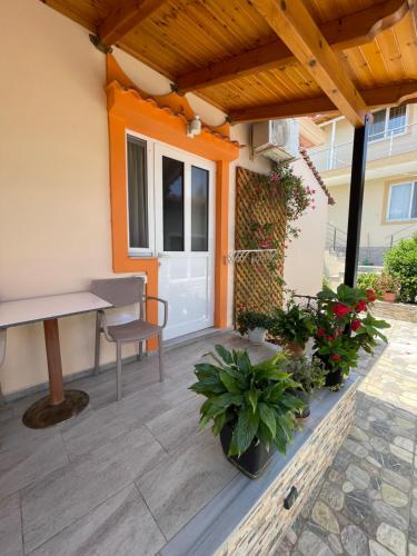 Studio with Balcony room in Villa Edmond