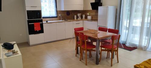 virtuve, maison in Saint-Laurent-en-Royans