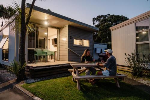 Tasman Holiday Parks - Waihi Beach in Waihi
